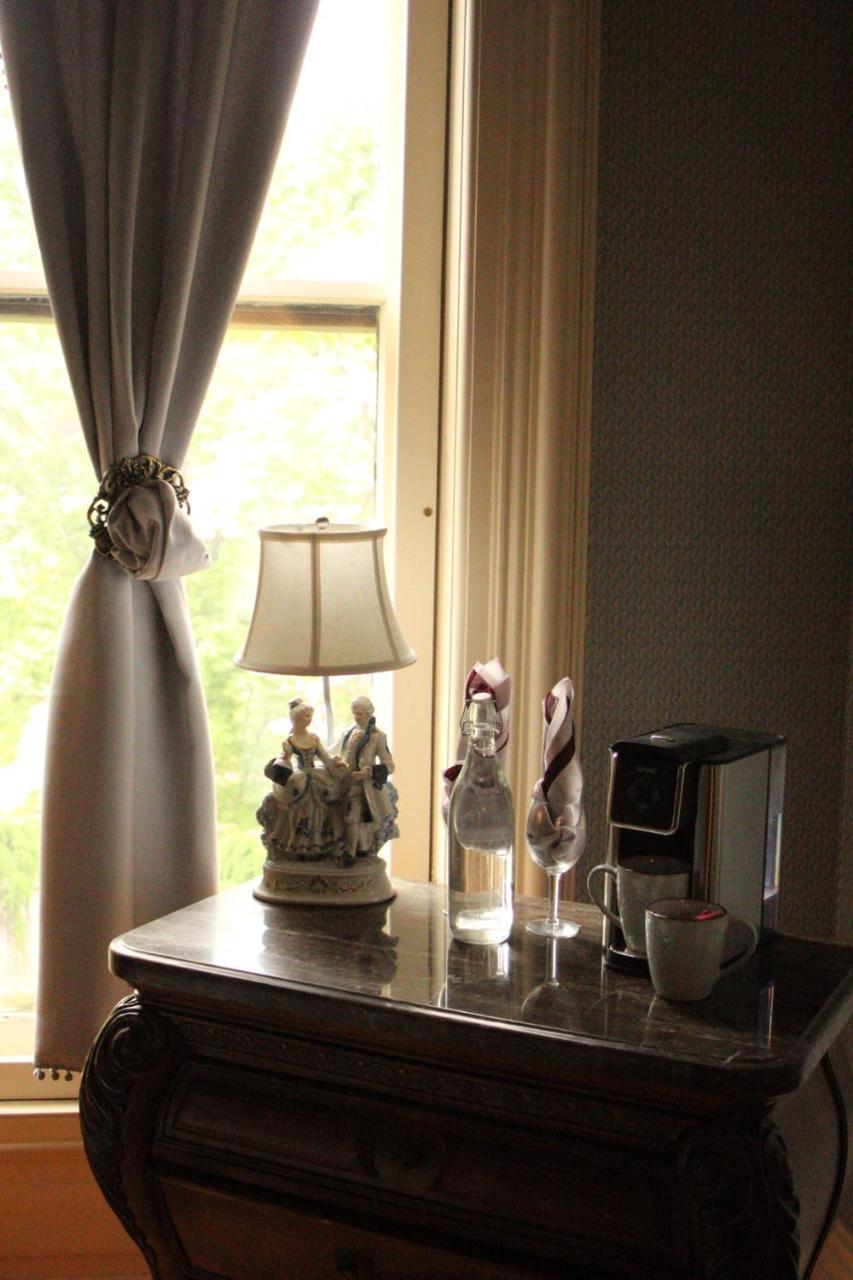 Henderson Castle Inn Kalamazoo Habitación foto